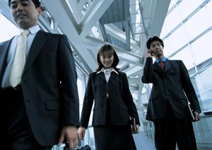 【2025年最新版】スウェットの臭いや洗濯方法を完全解説！快適に着こなすためのポイント